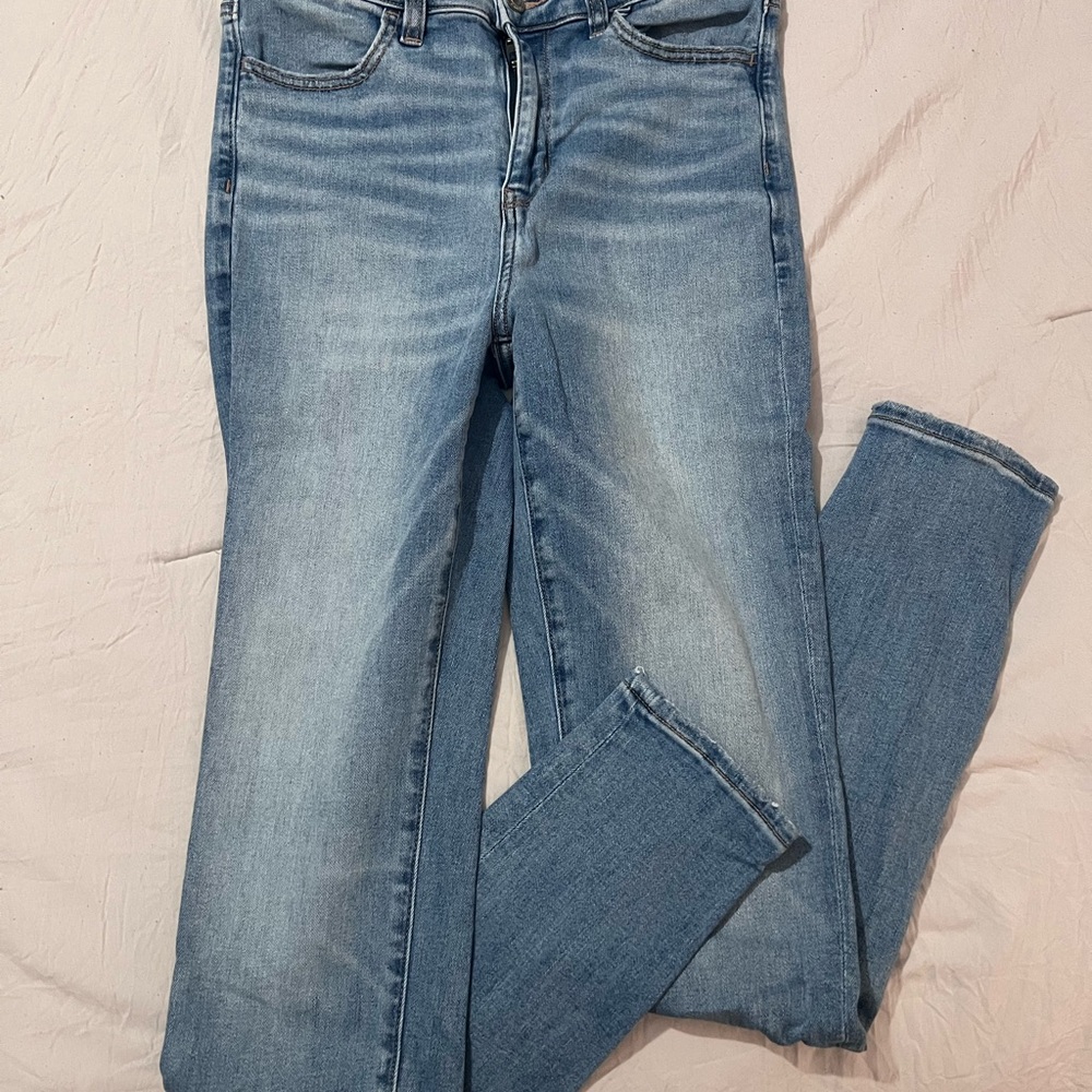 American Eagle Women's Light Wash Stretch Skinny Jeans - Light Blue